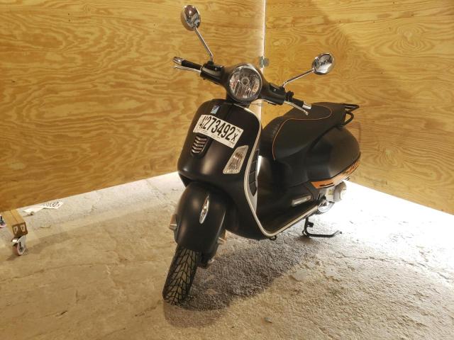 2015 VESPA GTS 300 SU ZAPM459L0F5100576