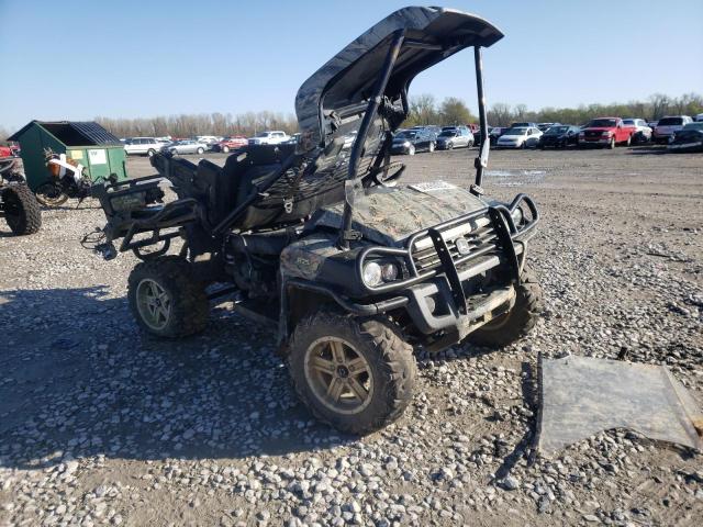 Salvage trucks for sale at Cahokia Heights, IL auction: 2015 John Deere Gator 825