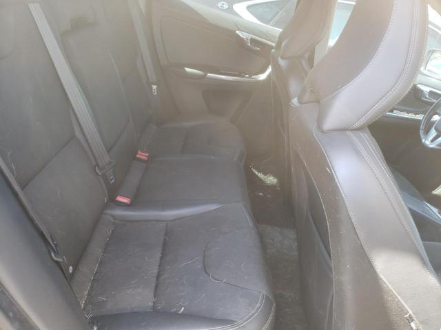2015 VOLVO XC60 T5 YV440MDJ4F2716308