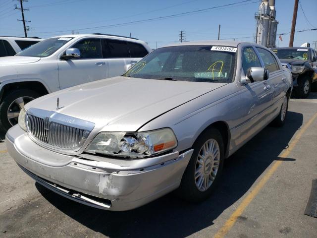 2LNBL8CV3BX756931 Lincoln Town Car S 2011. Фото: 1