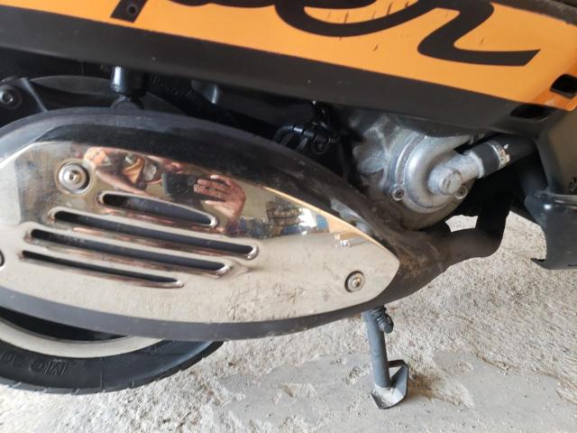 2015 VESPA GTS 300 SU ZAPM459L0F5100576