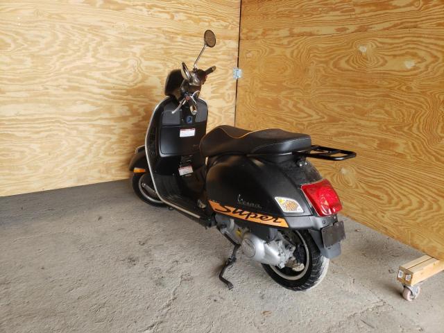 2015 VESPA GTS 300 SU ZAPM459L0F5100576