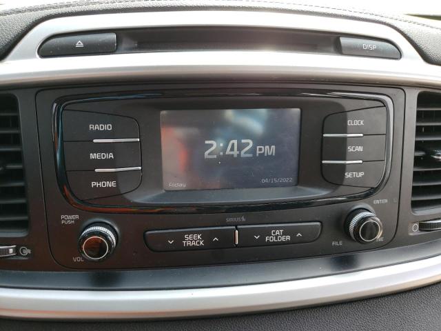 2016 KIA SORENTO LX 5XYPG4A57GG111628