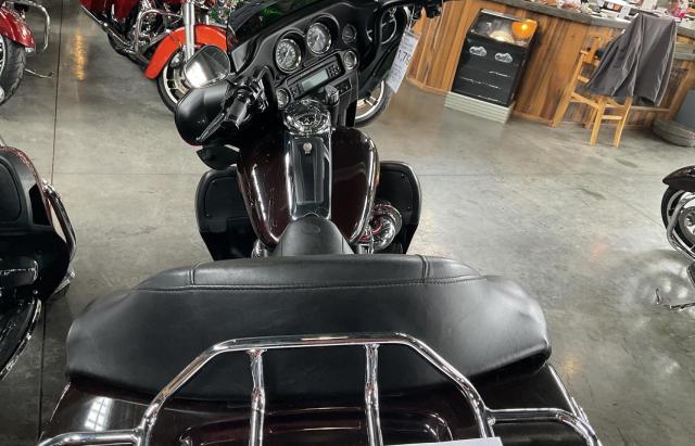 1HD1KEM14AB649481 Harley-Davidson Flhtk 2010. Фото: 8