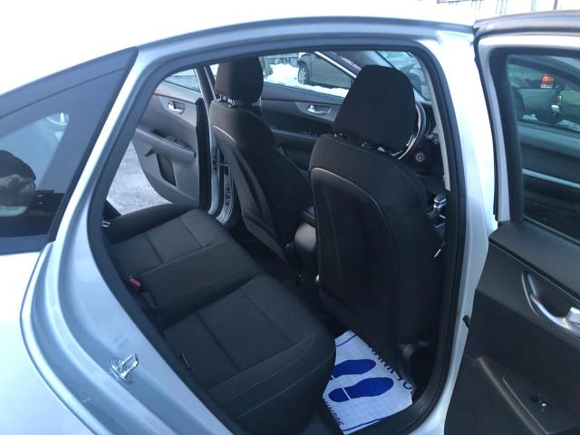 3KPF24AD0KE137690 Kia Forte Fe 2019. Фото: 5