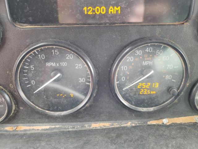 2NP3LJ0X6FM281345 Peterbilt 348 2015. Фото: 7