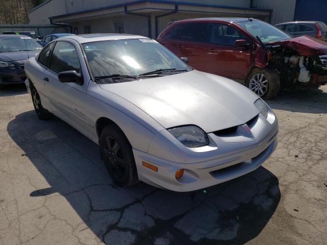 Salvage cars for sale from Copart Ellwood City, PA: 2002 Pontiac Sunfire SE