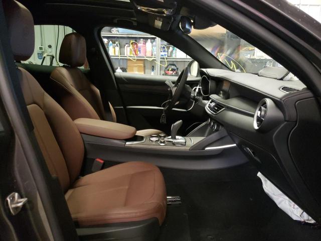 ZASPAKBN5N7D27368 Alfa Romeo Stelvio Ti 2022. Фото: 4