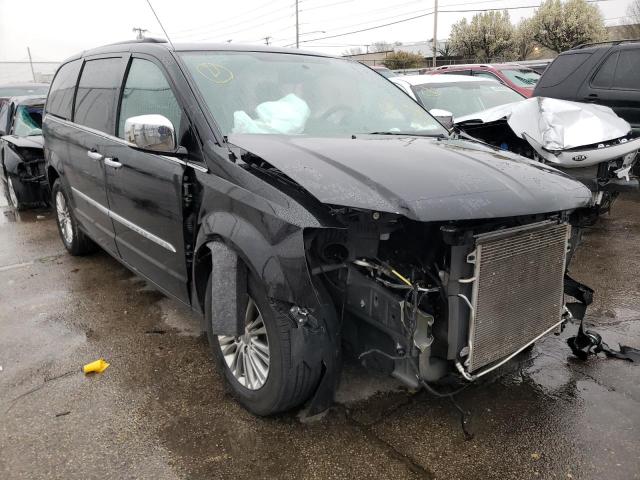 Salvage cars for sale from Copart Moraine, OH: 2016 Chrysler Town & Country