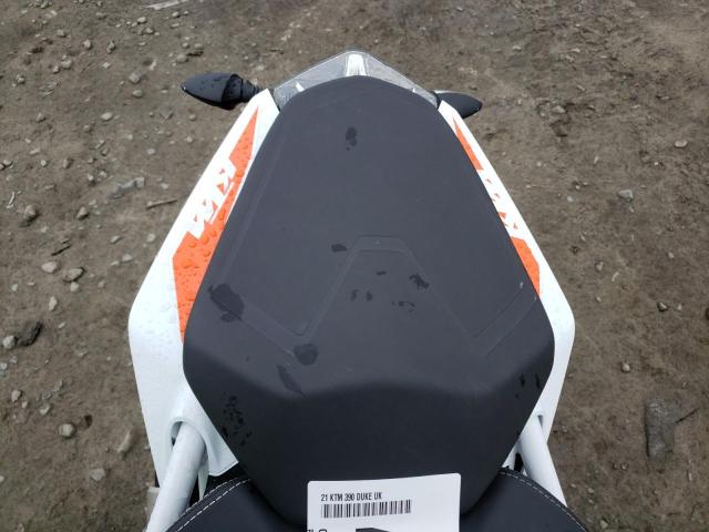 2021 KTM 390 DUKE MD2JPJ401MC267663