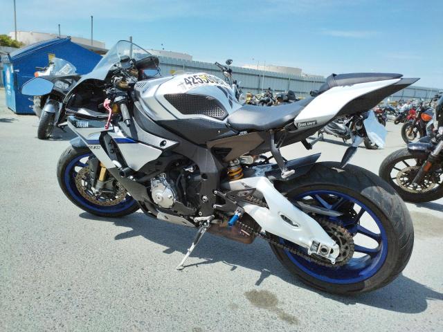 2016 YAMAHA YZFR1M C JYARN40Y1GA000143