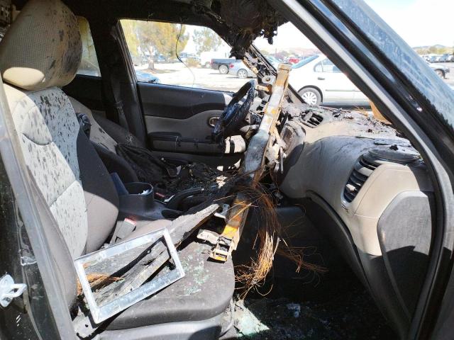 2016 KIA SOUL KNDJN2A27G7318572