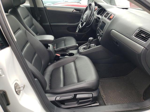 2017 VOLKSWAGEN JETTA SE 3VWDB7AJ1HM369550