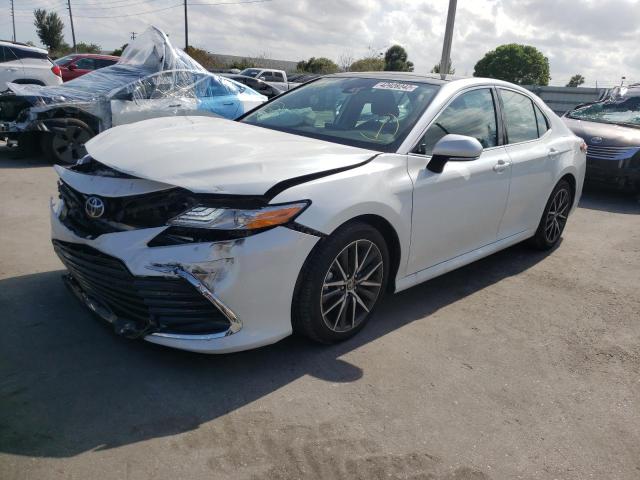2021 TOYOTA CAMRY XLE 4T1F11AK4MU465761