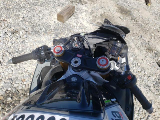 2018 APRILIA RSV4 ZD4KEU005JS001608