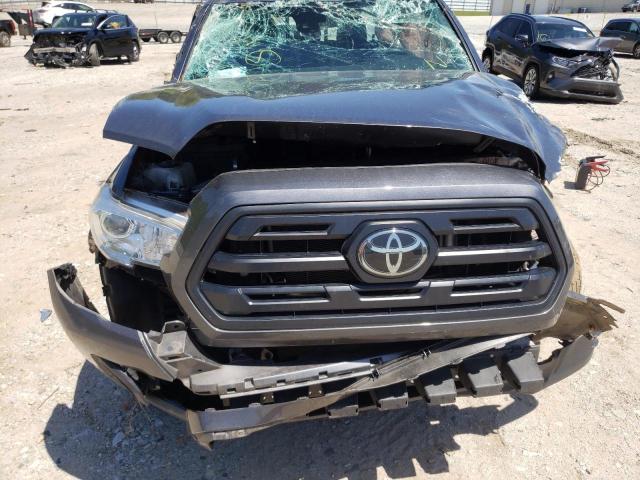 5TFAX5GN8JX131801 Toyota Tacoma Dou 2018. Фото: 8