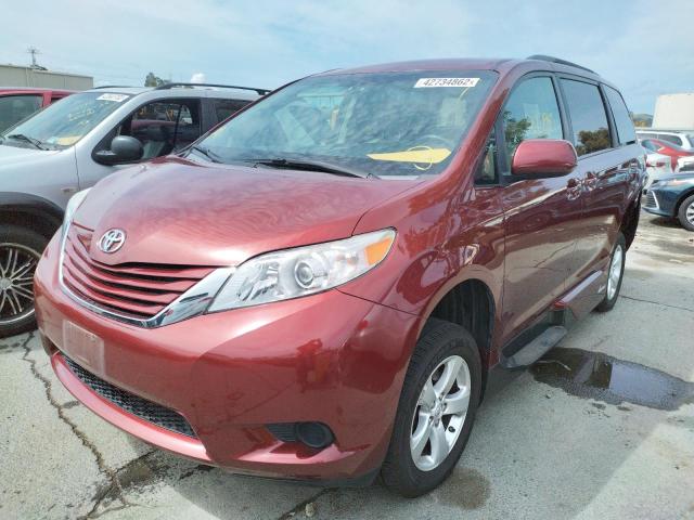 2017 TOYOTA SIENNA LE 5TDKZ3DC2HS830380