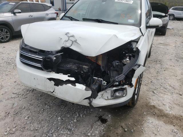 2016 VOLKSWAGEN TIGUAN S WVGAV7AX5GW515122