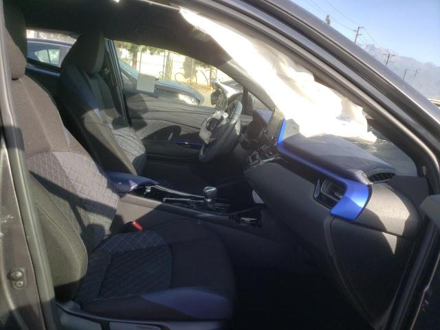 2021 TOYOTA C-HR XLE JTNKHMBX0M1118404