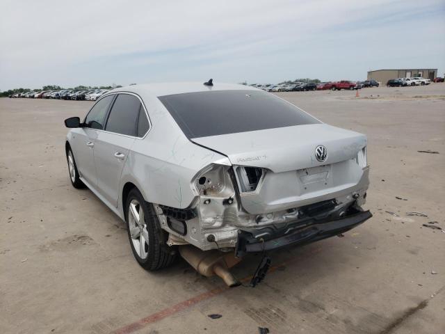 2015 VOLKSWAGEN PASSAT S 1VWAS7A31FC110723