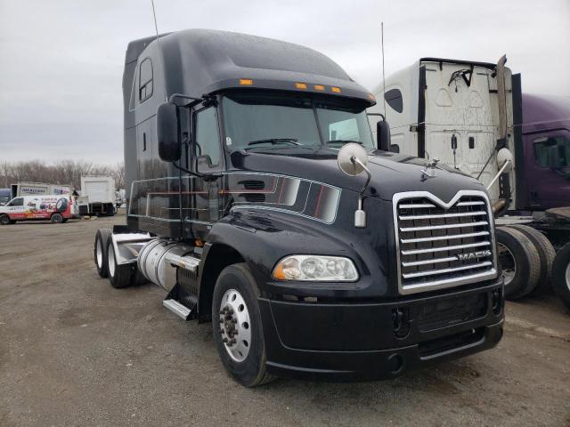 Salvage cars for sale from Copart Dyer, IN: 2015 Mack 600 CXU600