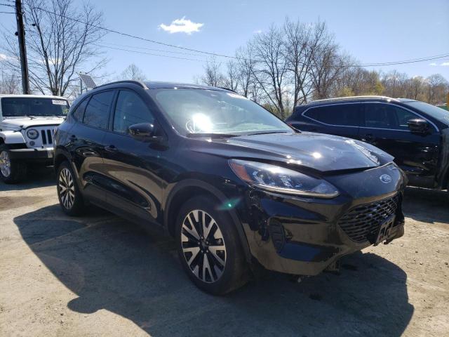 2020 FORD ESCAPE SE 1FMCU9BZ6LUB37440