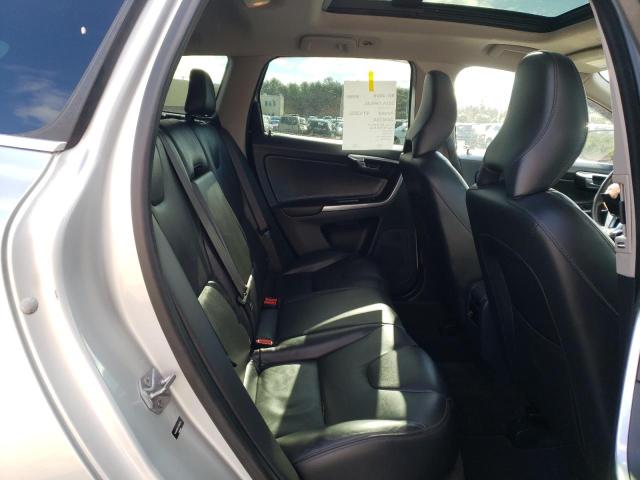 2015 VOLVO XC60 T5 PR YV440MDKXF2692069