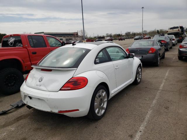 2016 VOLKSWAGEN BEETLE SE 3VWJ17AT3GM637696