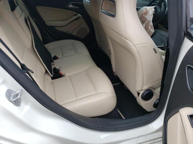 2016 MERCEDES-BENZ CLA 250 WDDSJ4EB8GN294824