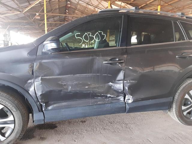 2017 TOYOTA RAV4 LE JTMZFREV4HJ111865