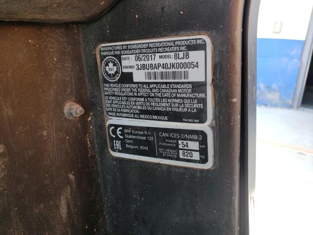 2018 CAN-AM DEFENDER M 3JBUBAP40JK000054