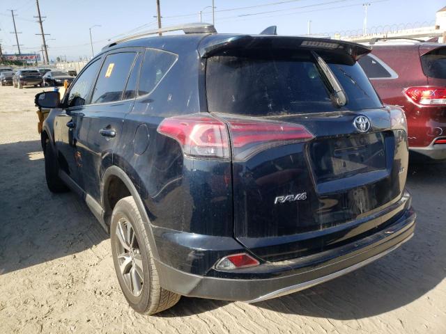 2017 TOYOTA RAV4 XLE JTMWFREV6HD095010