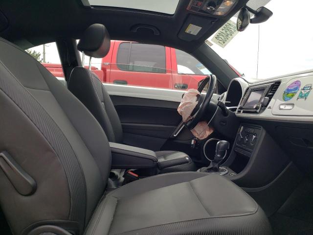 2016 VOLKSWAGEN BEETLE SE 3VWJ17AT3GM637696