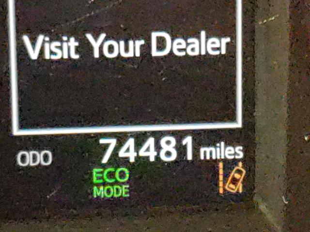 2017 TOYOTA RAV4 XLE JTMRFREV9HJ134722