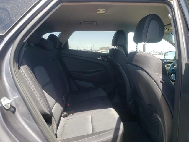 2018 HYUNDAI TUCSON SE KM8J2CA47JU808790