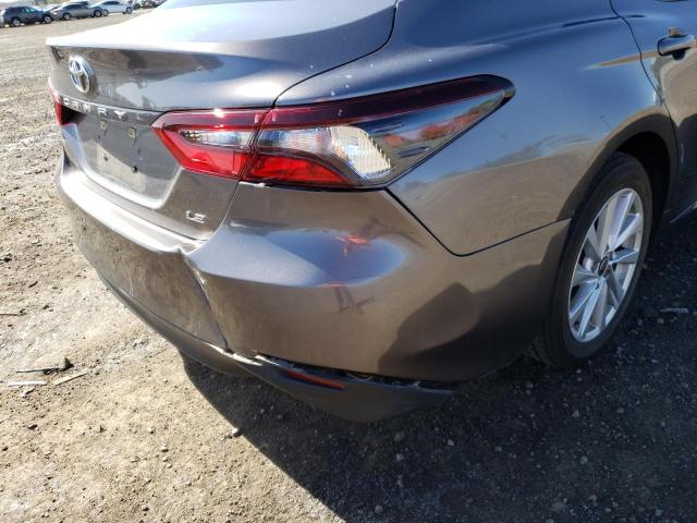 2021 TOYOTA CAMRY LE 4T1C11AK2MU449030