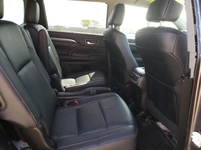 2019 TOYOTA HIGHLANDER 5TDDGRFH3KS074205