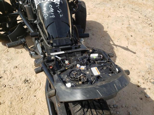 2021 CAN-AM SPYDER ROA 2BXRDDE22MV000419