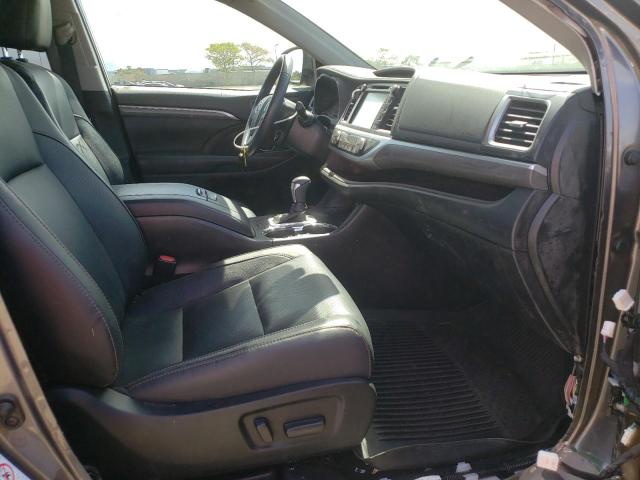 2019 TOYOTA HIGHLANDER 5TDDGRFH3KS074205