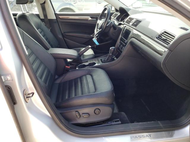 2016 VOLKSWAGEN PASSAT SEL 1VWCS7A37GC049405