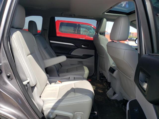 2019 TOYOTA HIGHLANDER 5TDJZRFH8KS583607