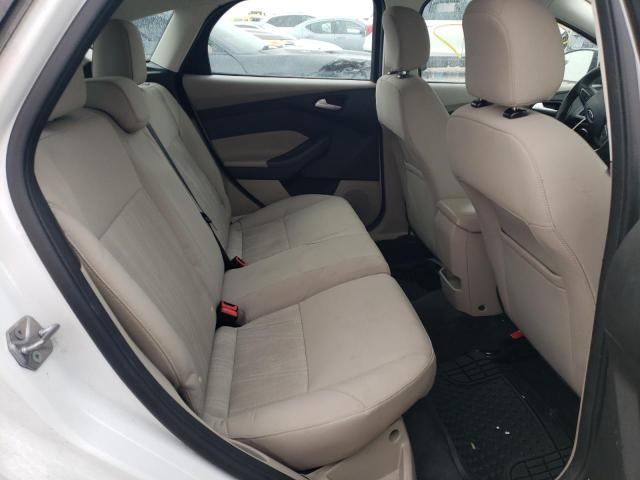 2015 FORD FOCUS SE 1FADP3K25FL336396