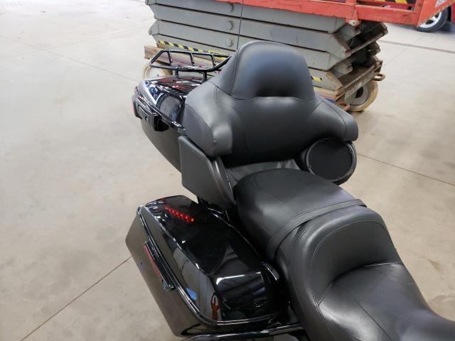 2021 HARLEY-DAVIDSON FLTRK 1HD1KZF14MB604596