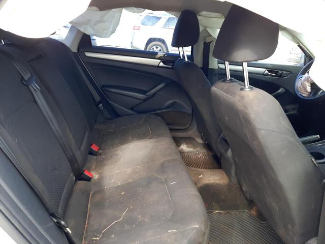 2015 VOLKSWAGEN PASSAT S 1VWAS7A36FC069764
