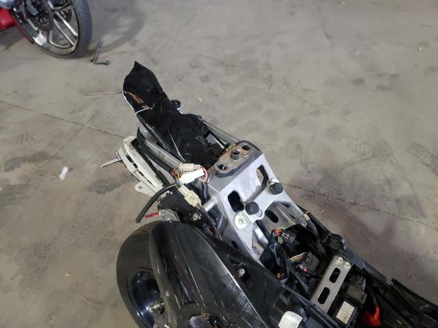 2006 SUZUKI GSX-R750 K JS1GR7KA262102359