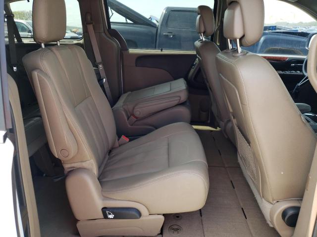 2015 CHRYSLER TOWN & COU 2C4RC1BG6FR583042