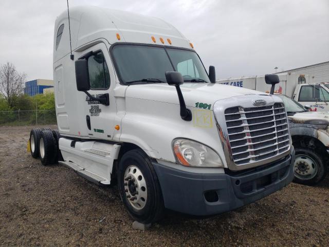 Salvage cars for sale from Copart Columbus, OH: 2012 Freightliner Cascadia 1