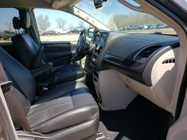 2015 CHRYSLER TOWN & COU 2C4RC1BG2FR644662