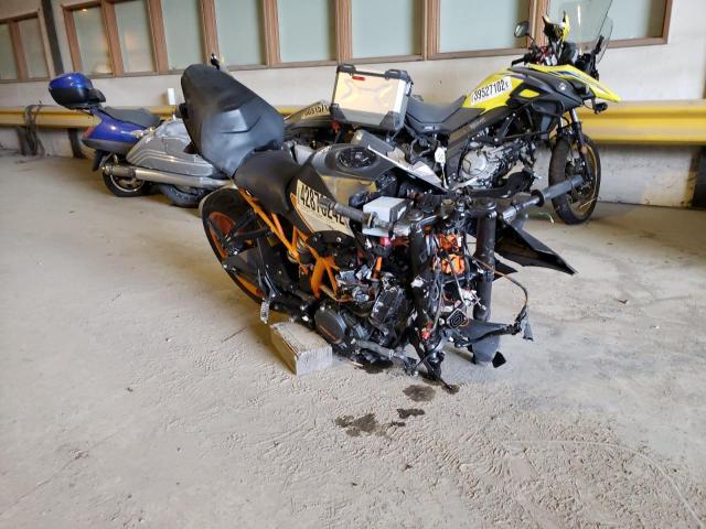 Salvage cars for sale from Copart Graham, WA: 2015 KTM 390 Duke