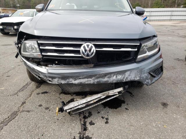 2018 VOLKSWAGEN TIGUAN SE 3VV2B7AX0JM022331